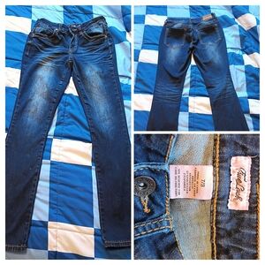 True Luck Women's Dark Blue Straight-Leg Jeans size 7/8